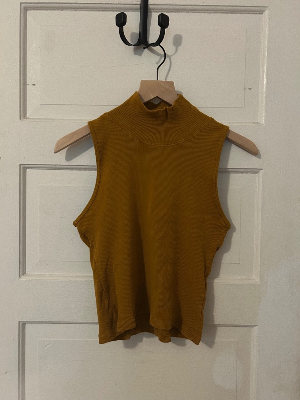 Big Bud Press Mock Neck Tank Top S